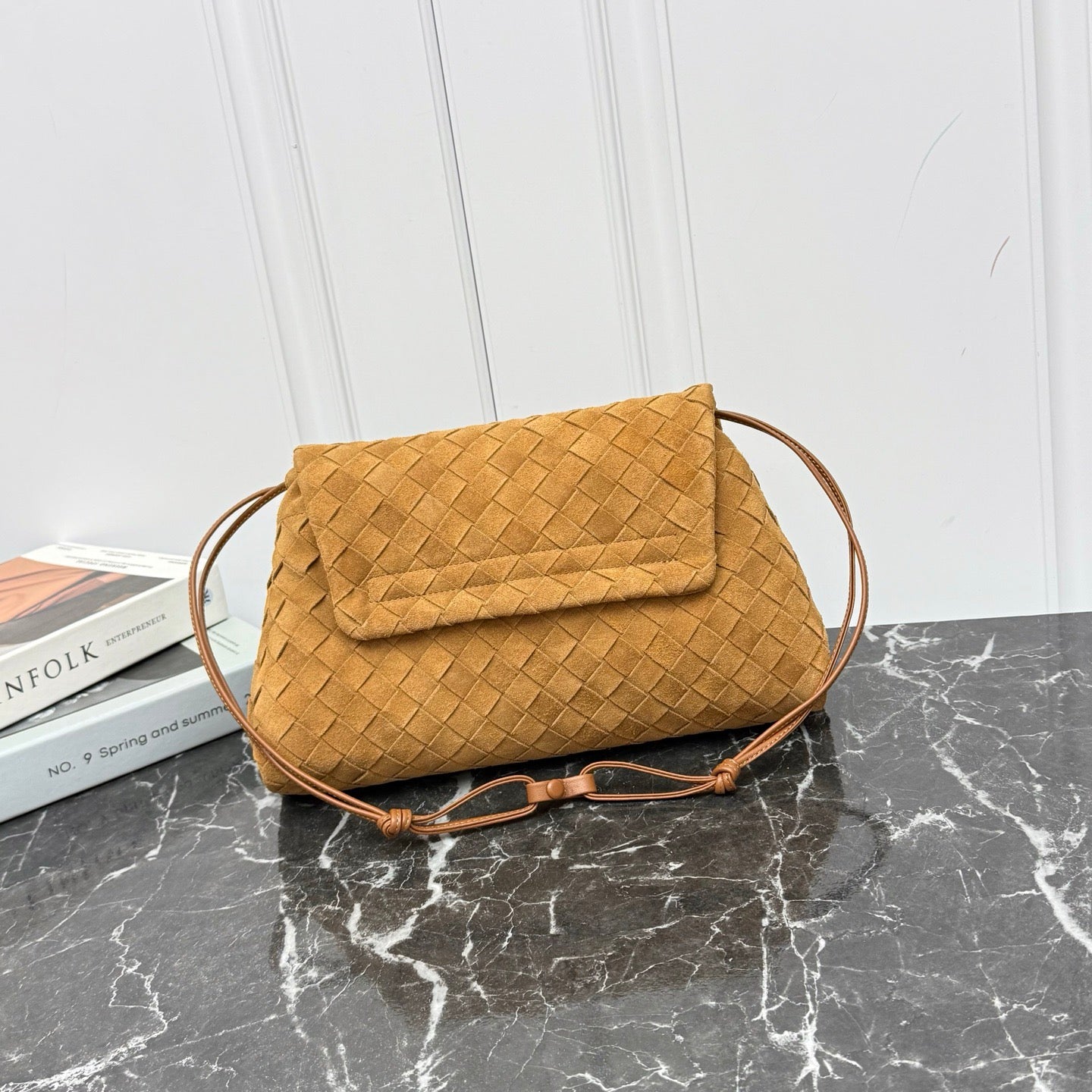 Giorno Pouch #2289 Suede Amber