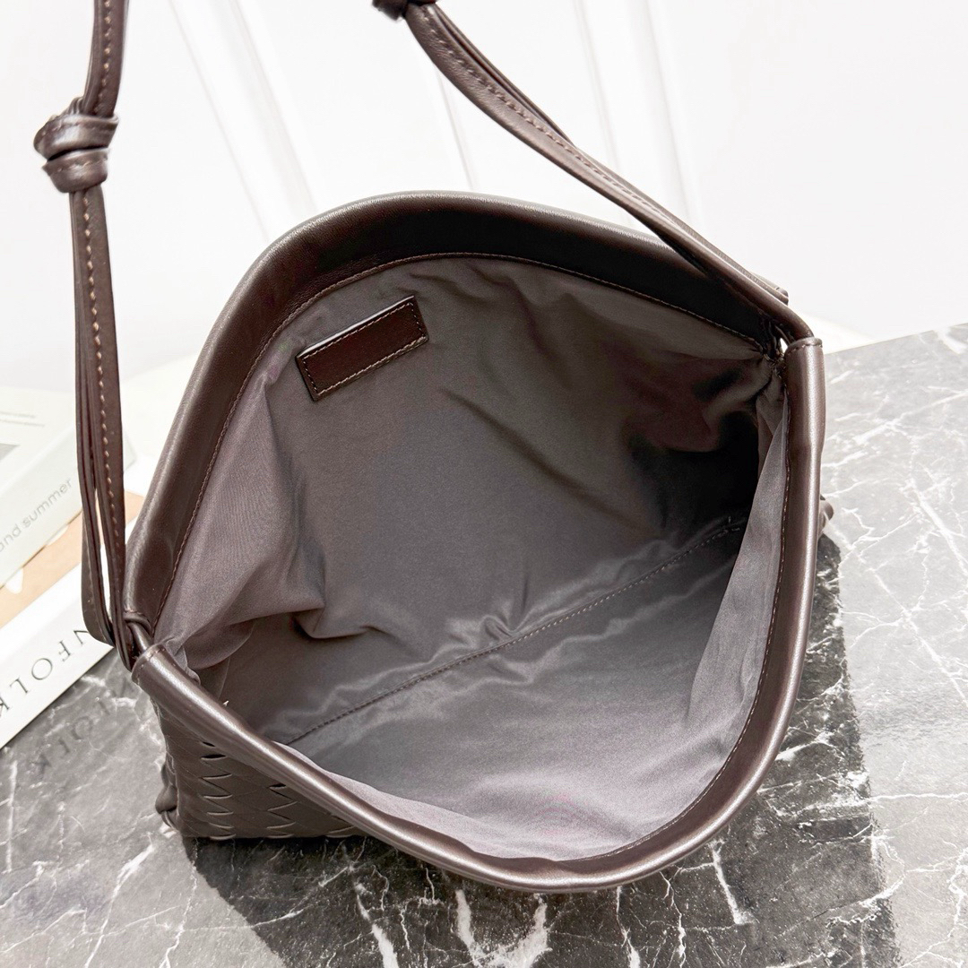 Medium Dust Bag 9910 Chocolate