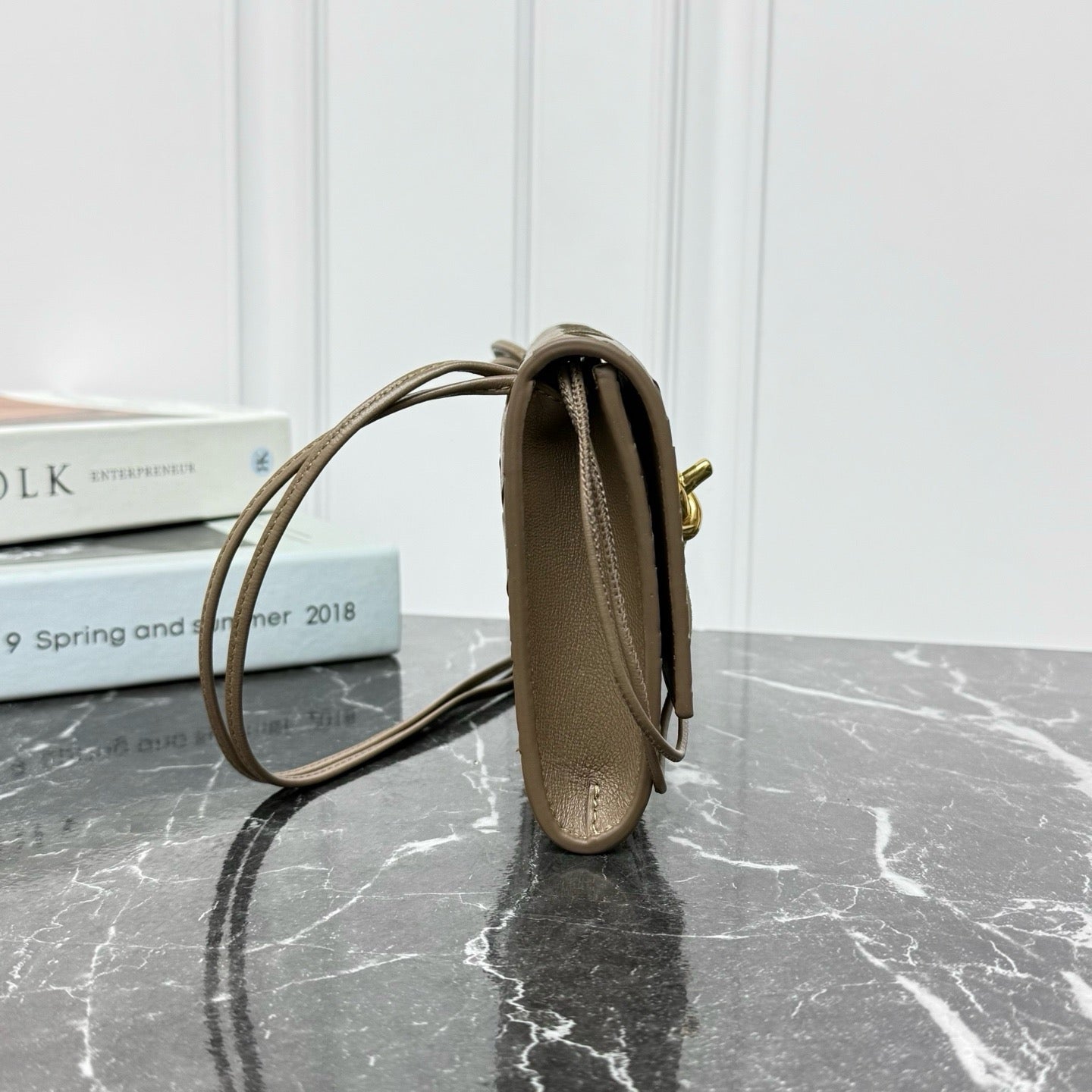 Andiamo Pouch Bag #2285 Black Acorn
