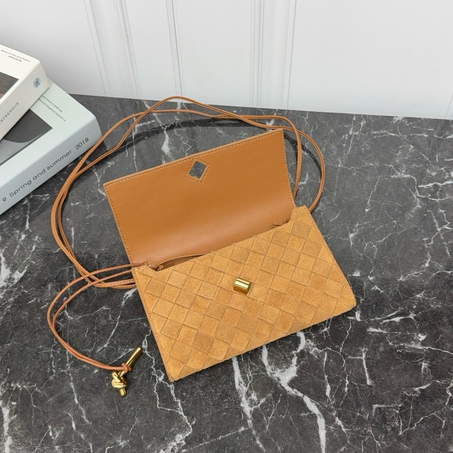 Andiamo Pouch Bag #2285 Suede Amber