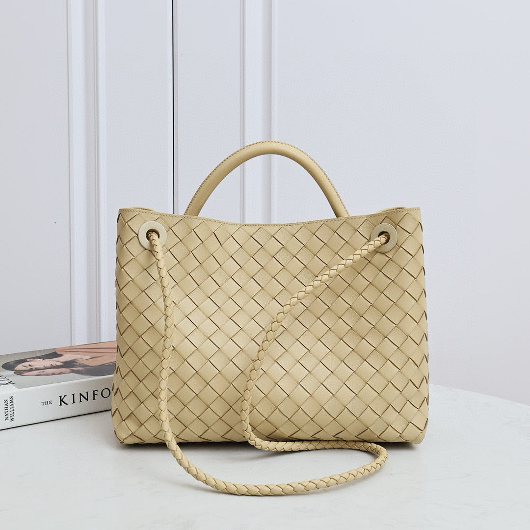 Medium Andiamo Bag #2261-1 Oat