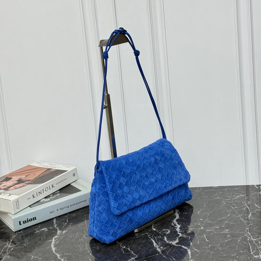Giorno Pouch #2289 Suede Blue