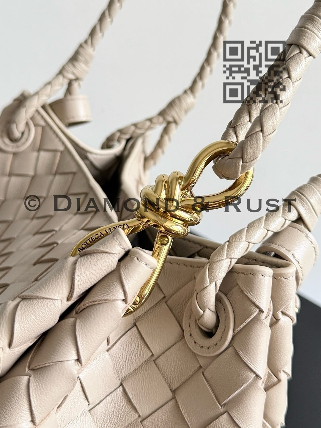 Small Parachute Chain Bag #9916 Sea Salt