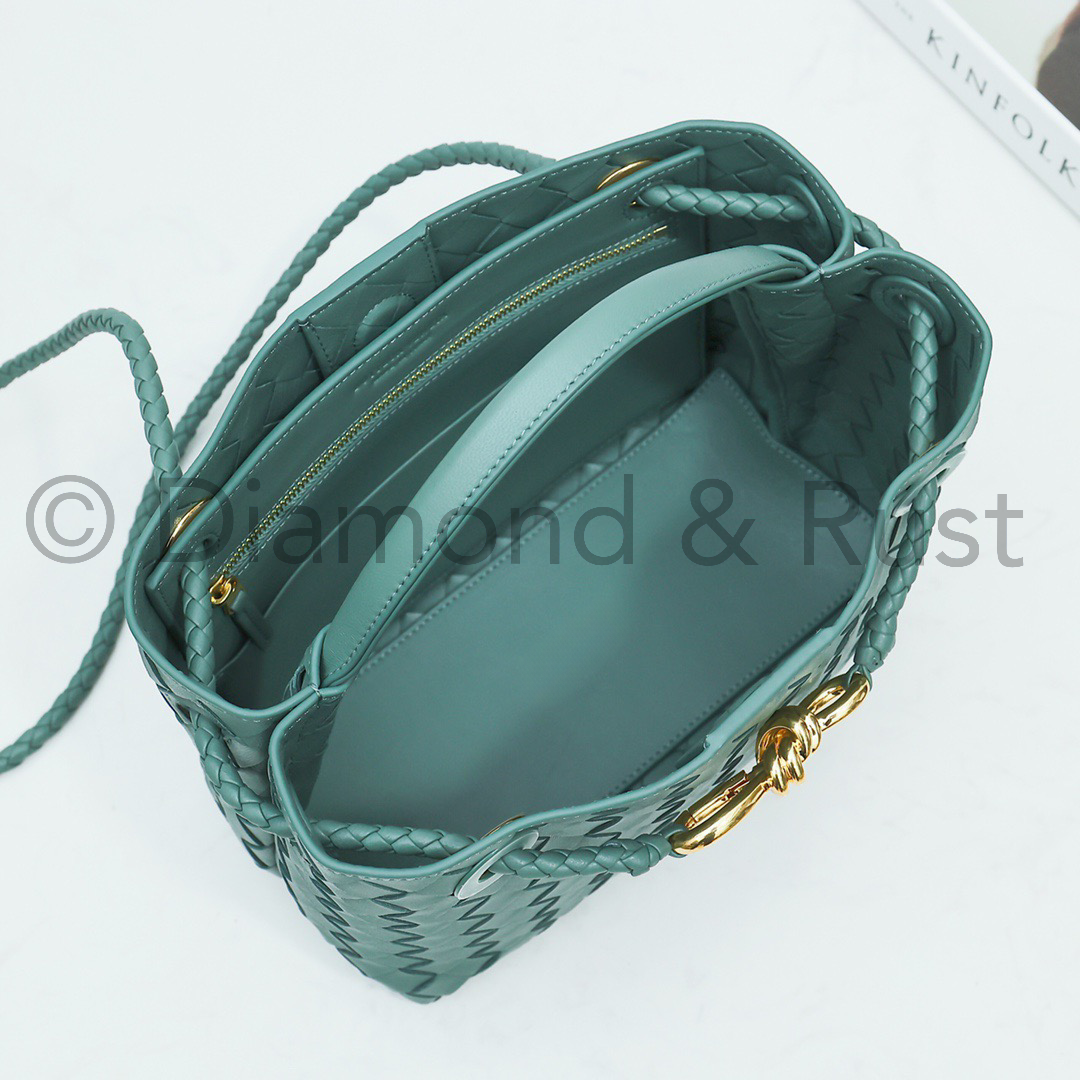 Small Andiamo Bag #2261 Aloe