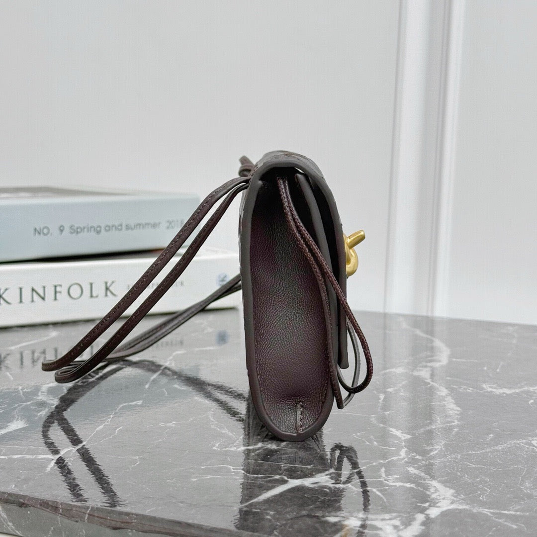 Andiamo Pouch Bag #2285 Fondant