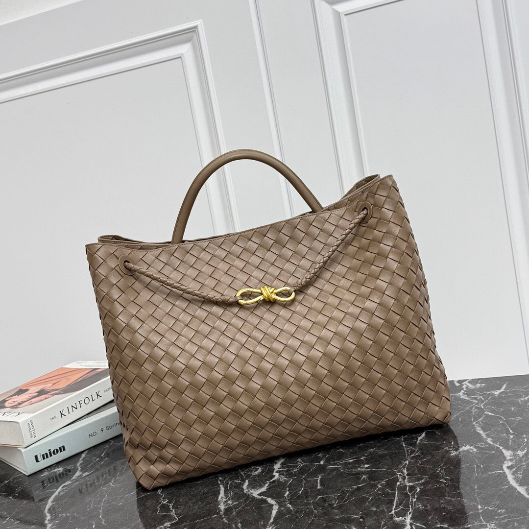 Large Andiamo Bag #2277 Pinecorn