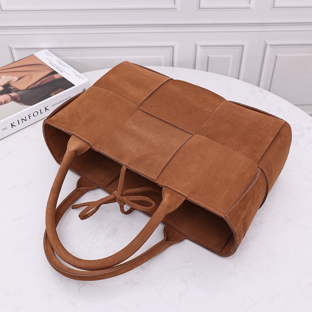 Medium Tote in Suede 36cm #2218A Caramel-Clearance