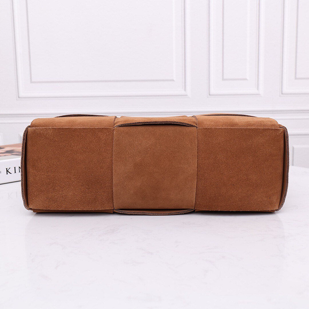 Medium Tote in Suede 36cm #2218A Caramel-Clearance