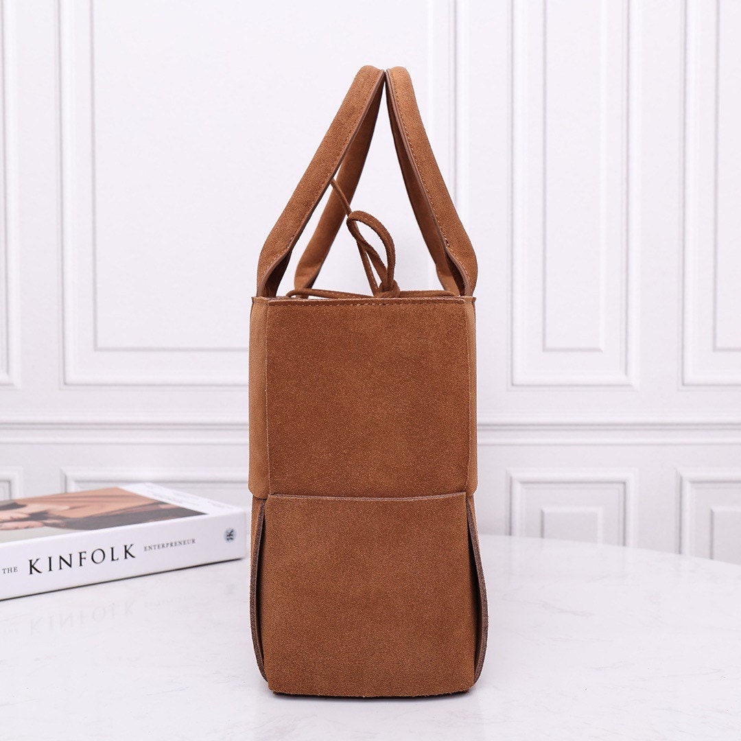 Medium Tote in Suede 36cm #2218A Caramel-Clearance