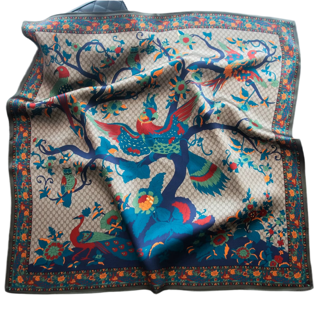 Pure Mulberry Silk Scarf – Lightweight 12 Momme Crepe, 70cm Square
