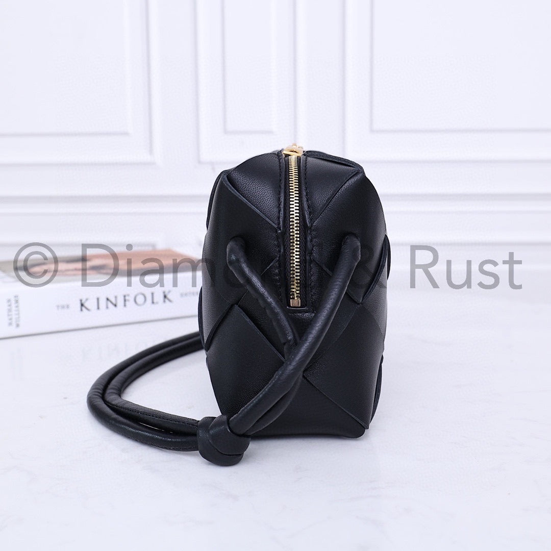 Medium Loop Camera Bag #2240-1 black-gold