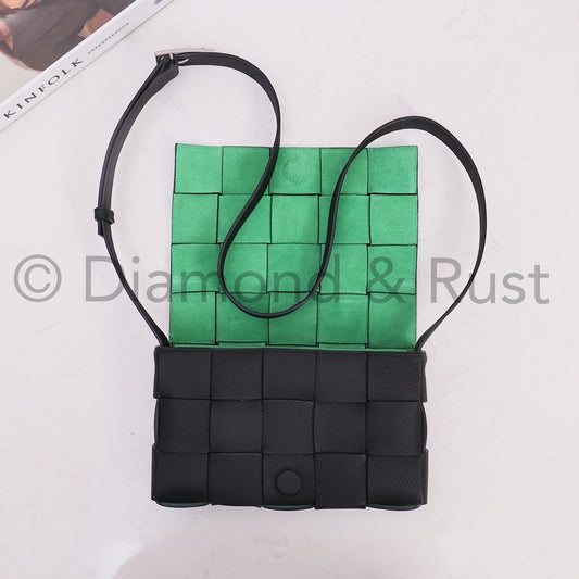 Cassette Bag In Contrast Color  # 2248 Black-Green Pebbled Leather