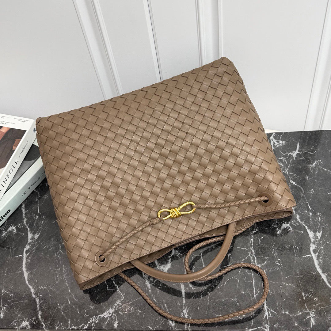 Large Andiamo Bag #2277 Pinecorn