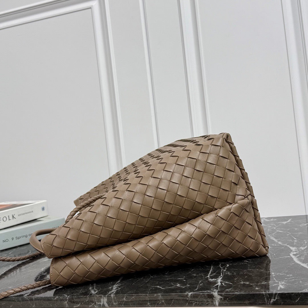 Large Andiamo Bag #2277 Pinecorn
