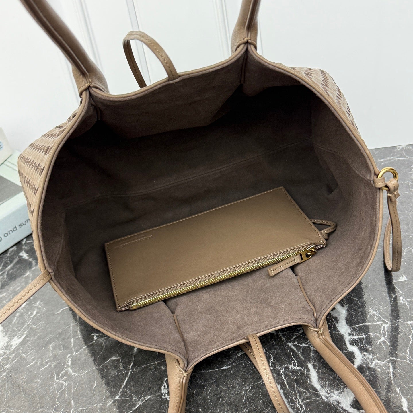 Medium Pinacoteca Tote Bag #2294 Acorn