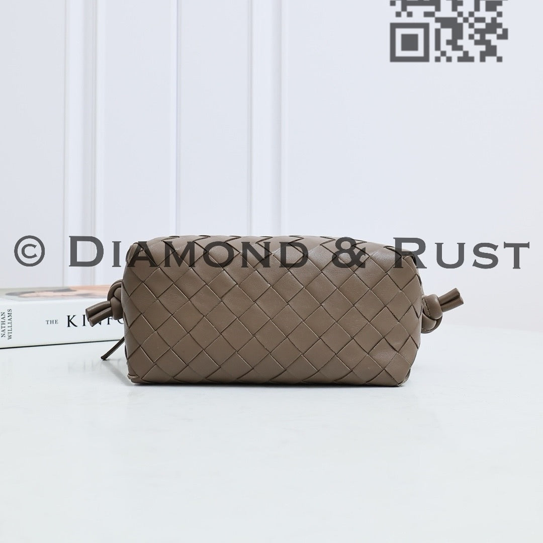 Small Loop Crossbody 9911 Nut Brown