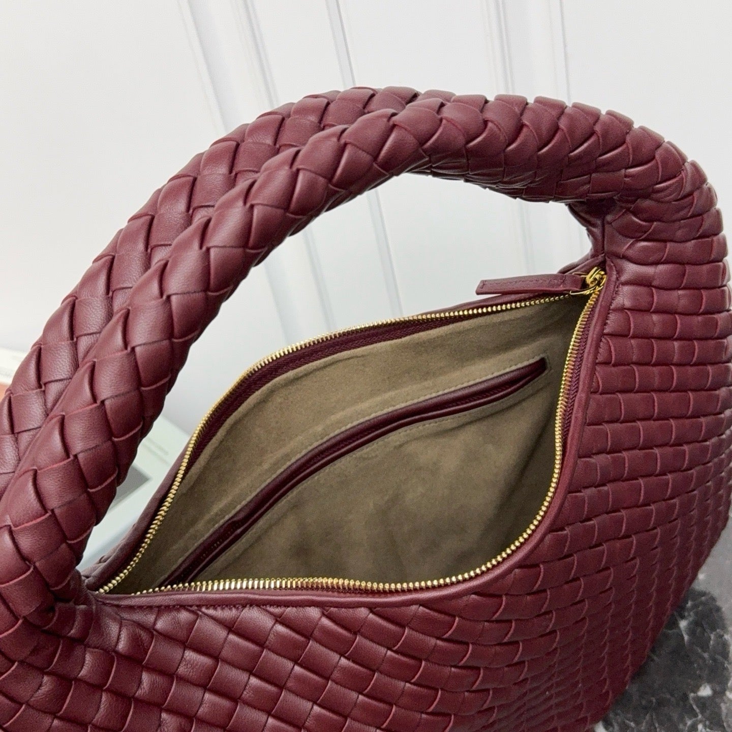 Large Veneta Shoulder Bag #2291 Wine