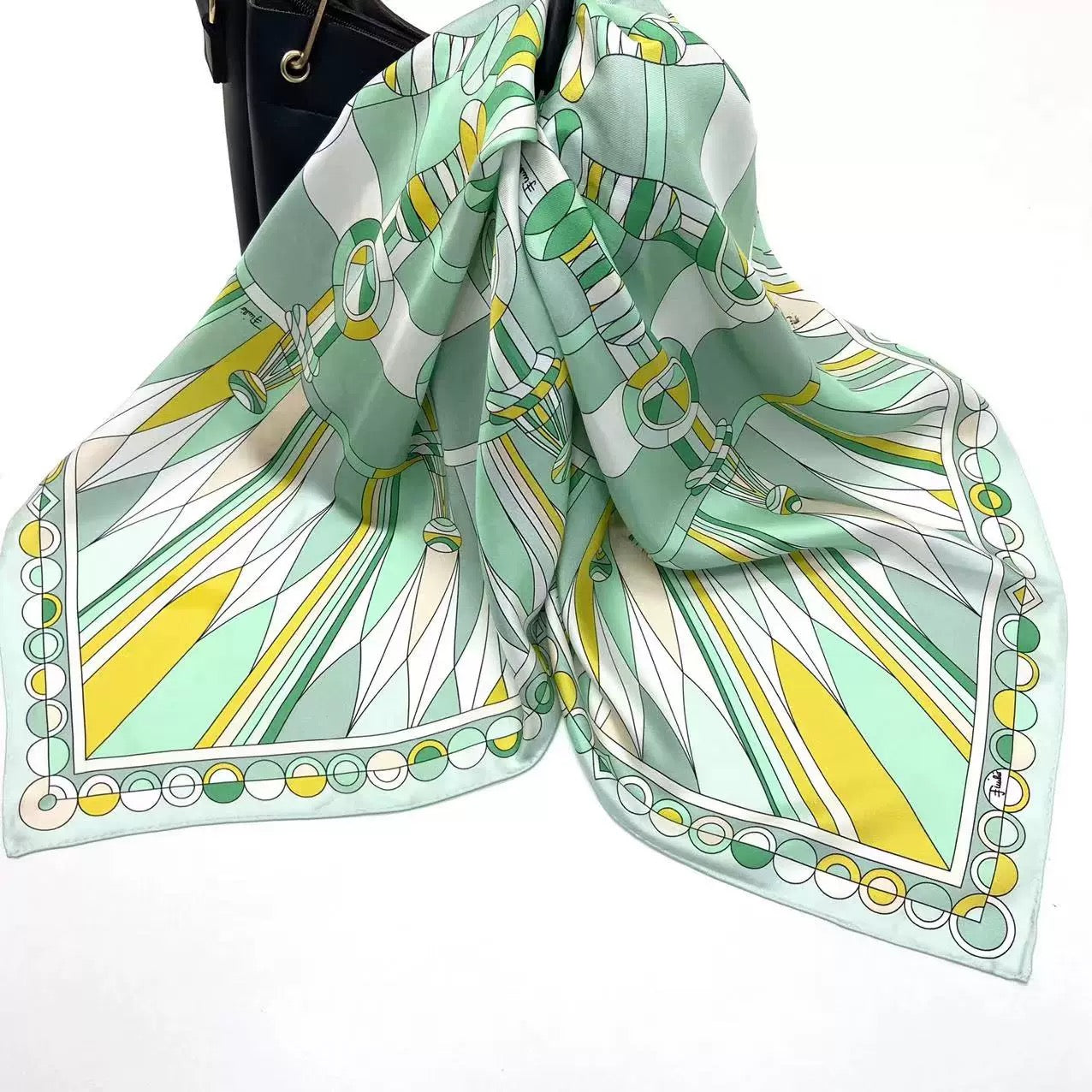 Pure Mulberry Silk Scarf – Lightweight 14 Momme Crepe, 90cm Square