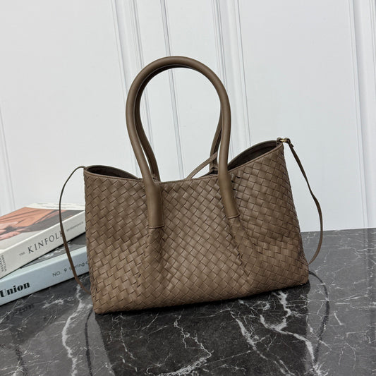 Medium Pinacoteca Tote Bag #2294 Acorn