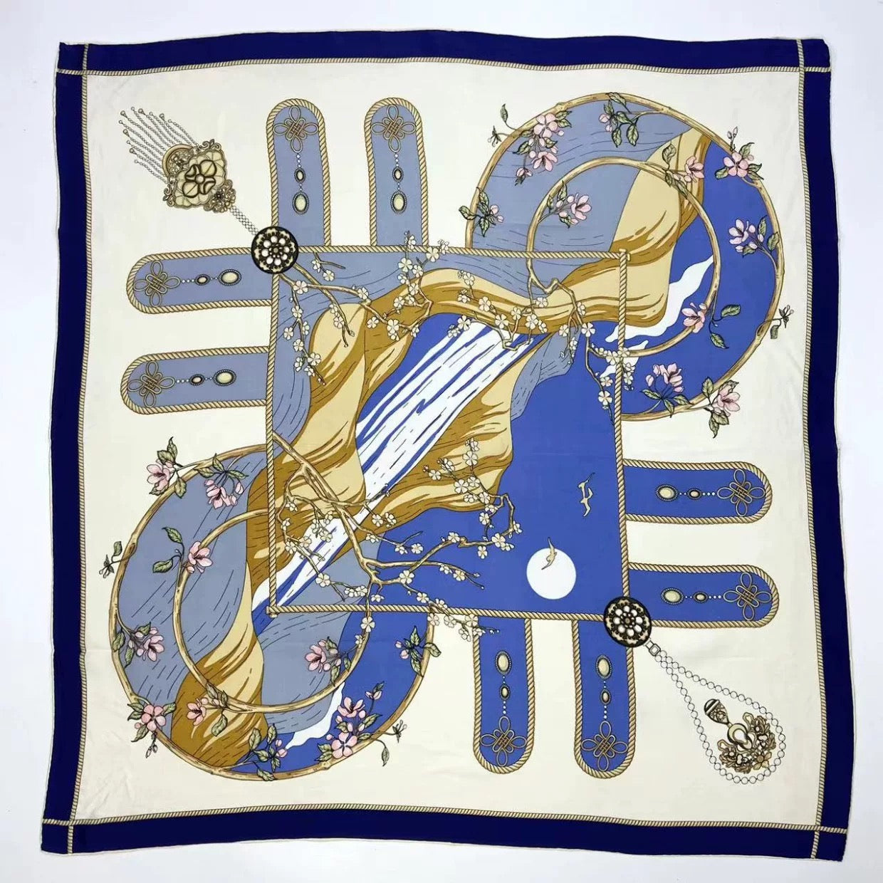 Pure-silk crêpe-de-Chine scarf 100 % mulberry silk 70cm Square