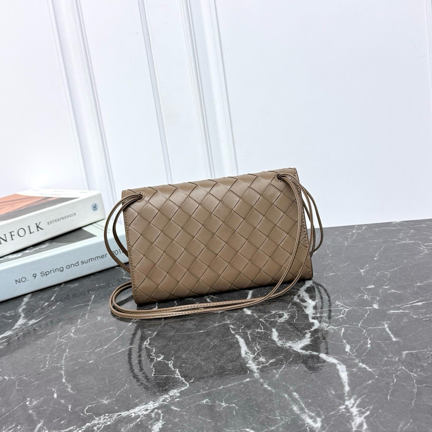 Andiamo Pouch Bag #2285 Black Acorn