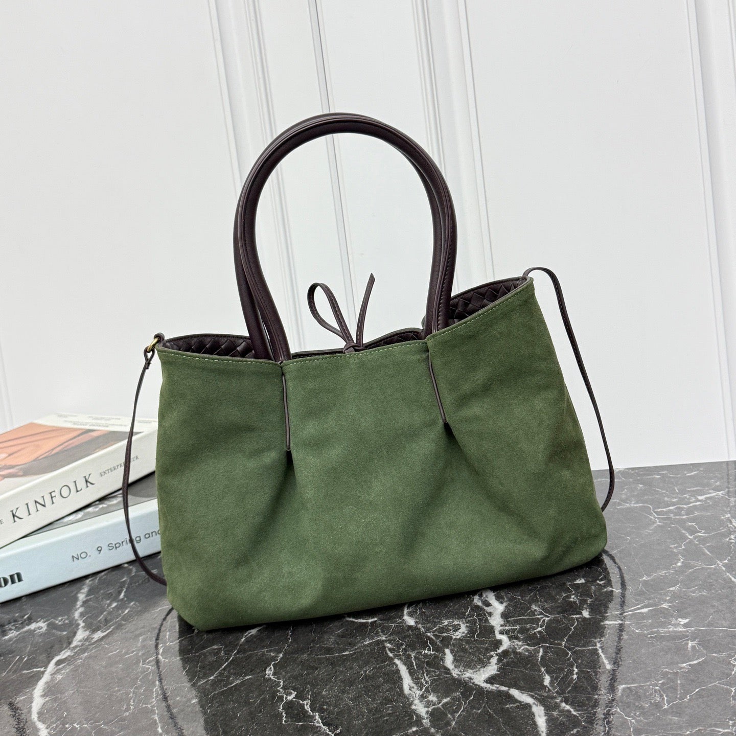 Medium Pinacoteca Tote Bag #2294 Fondant