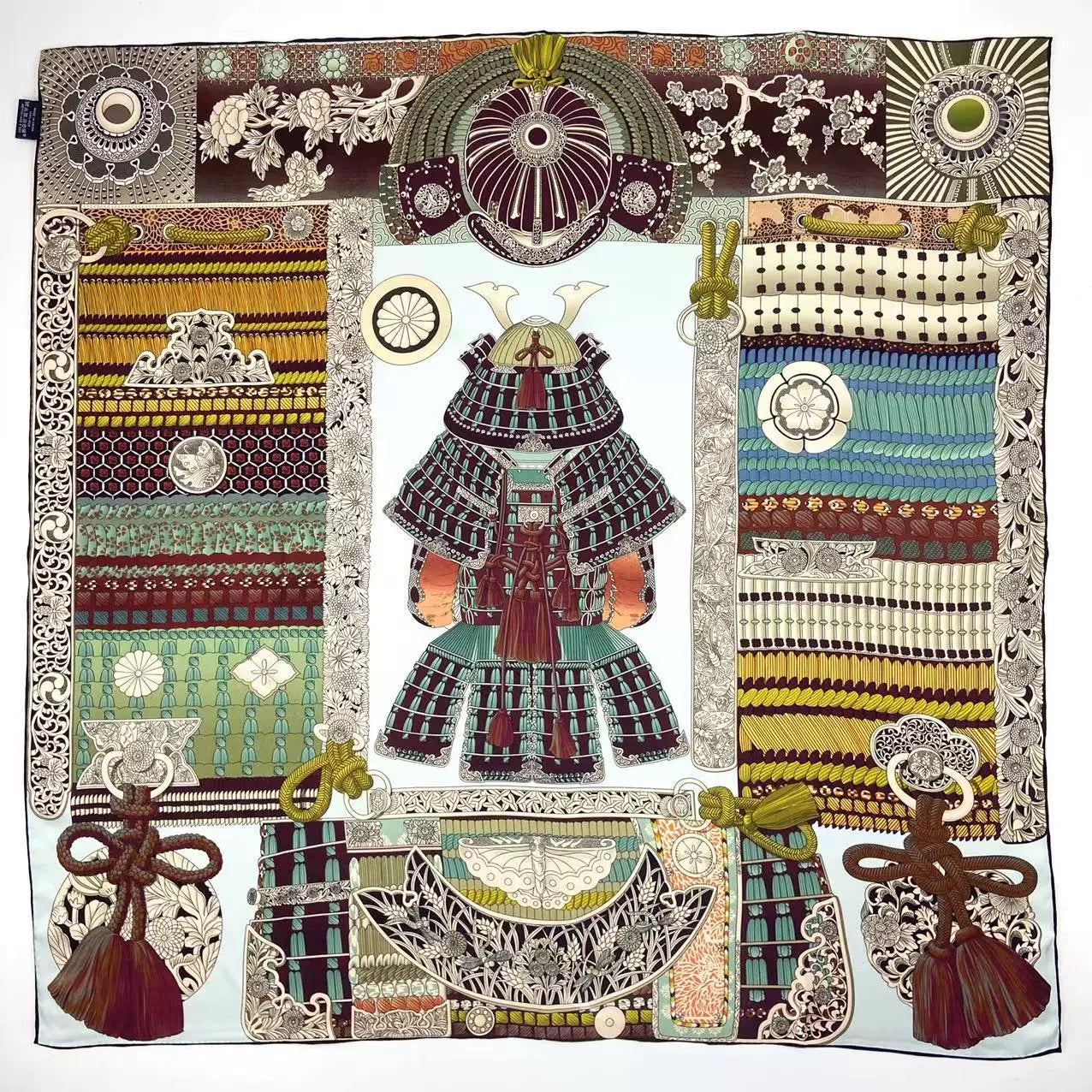 Reversible Double-Sided 100% Mulberry Silk Twill Scarf 18 momme 90cm Squre