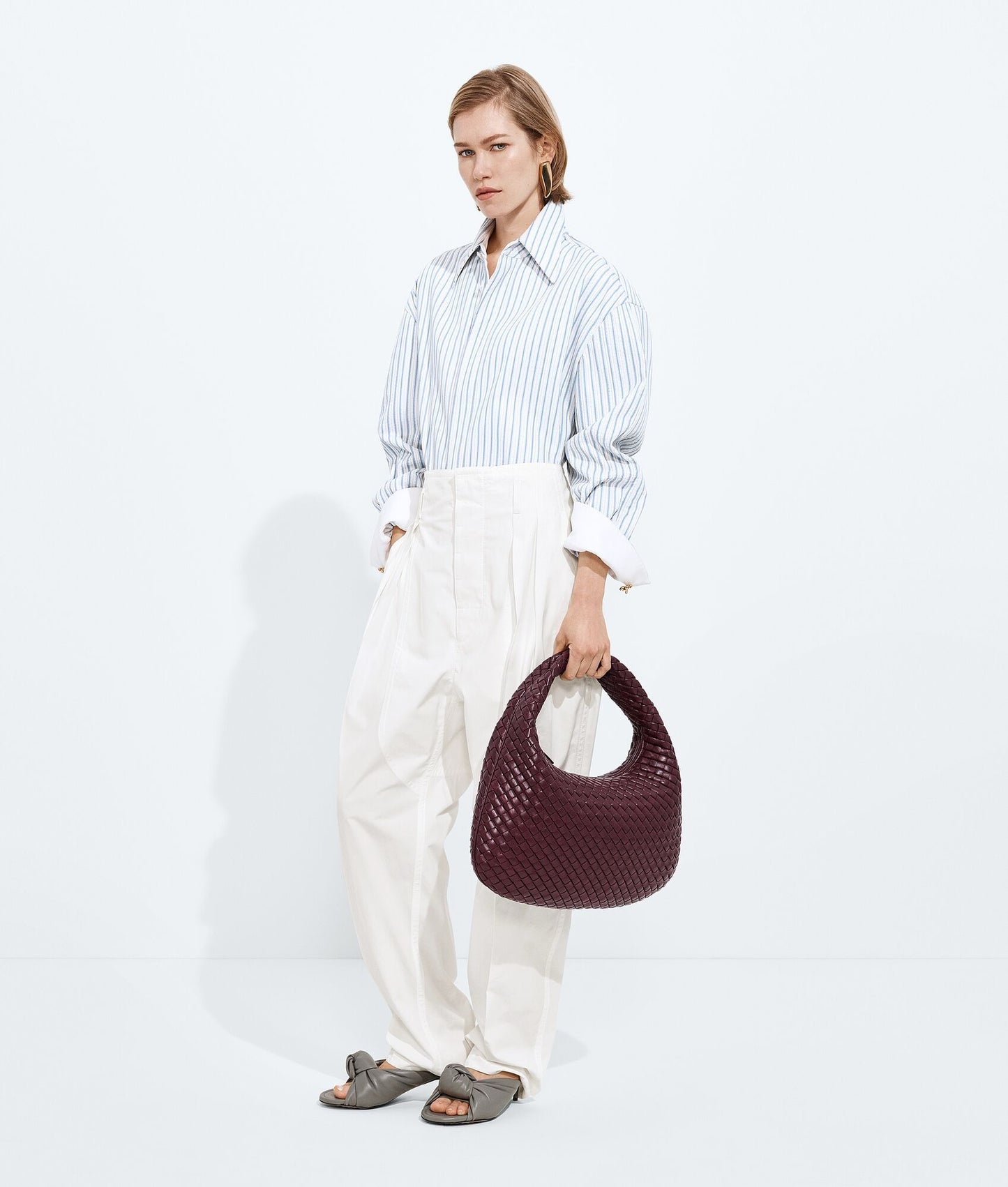 Large Veneta Shoulder Bag #2291 Wine