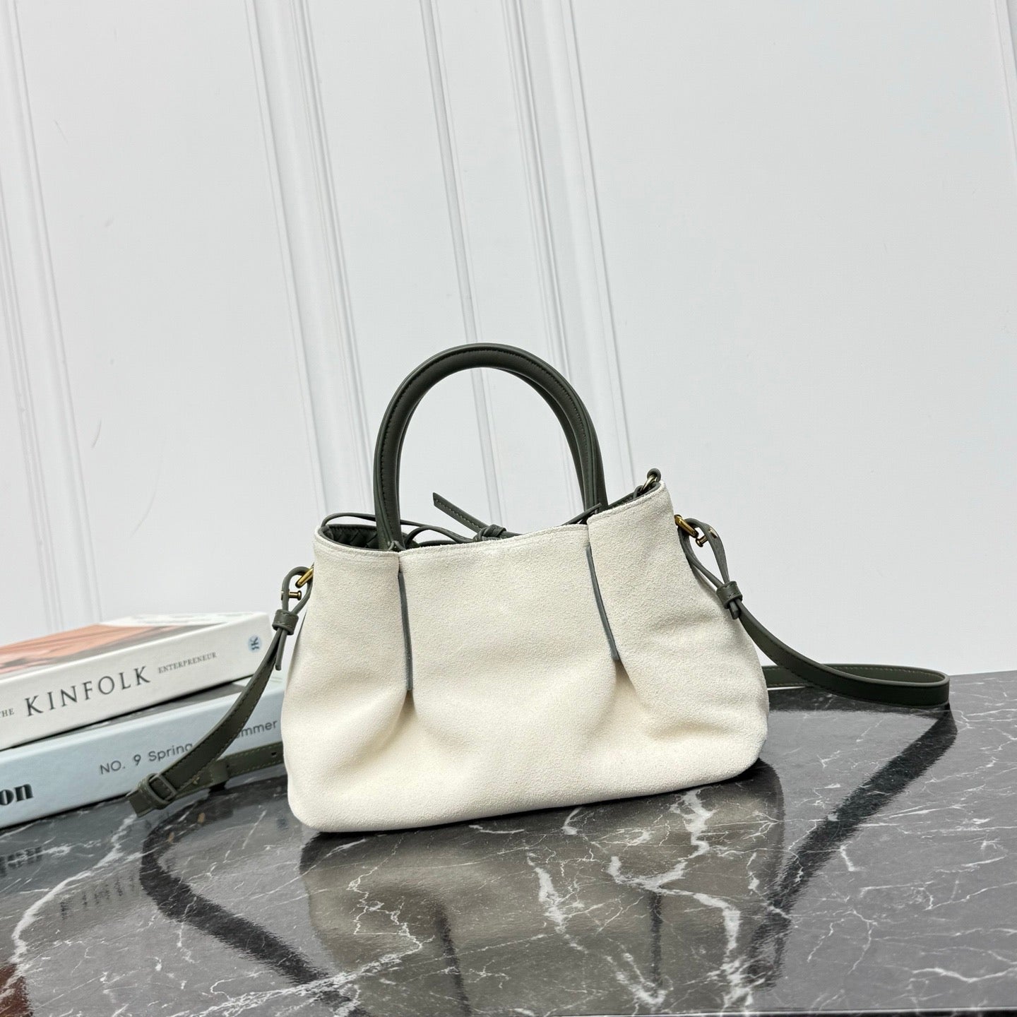 Small Pinacoteca Tote Bag #2281 Pickle
