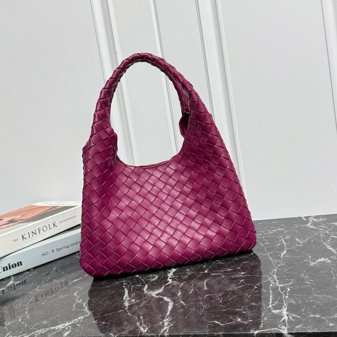 Small Campana Bag #2286 Beet