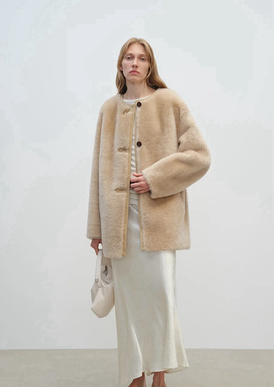 M House Relaxed Merino Shearling Mid-long Coat with Round Neck Champagne