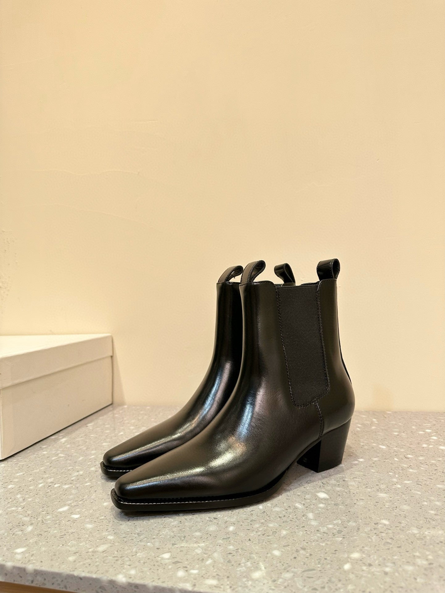 leather ankle boots Black