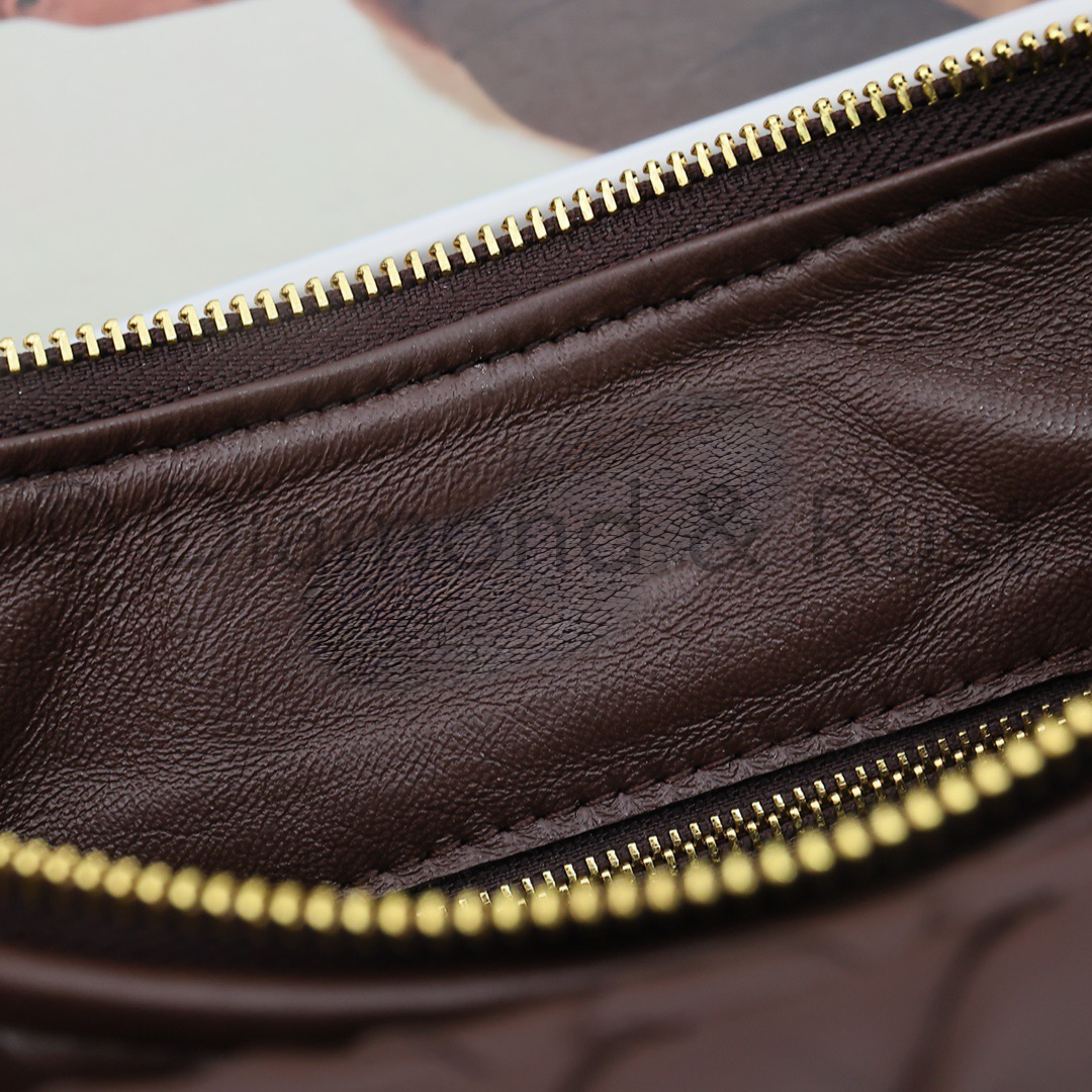 Small Gemelli Shoulder Bag # 9036 Chocolate