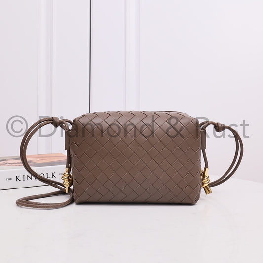 Small Gold Knot Camera Bag #2263-1 Light Brown