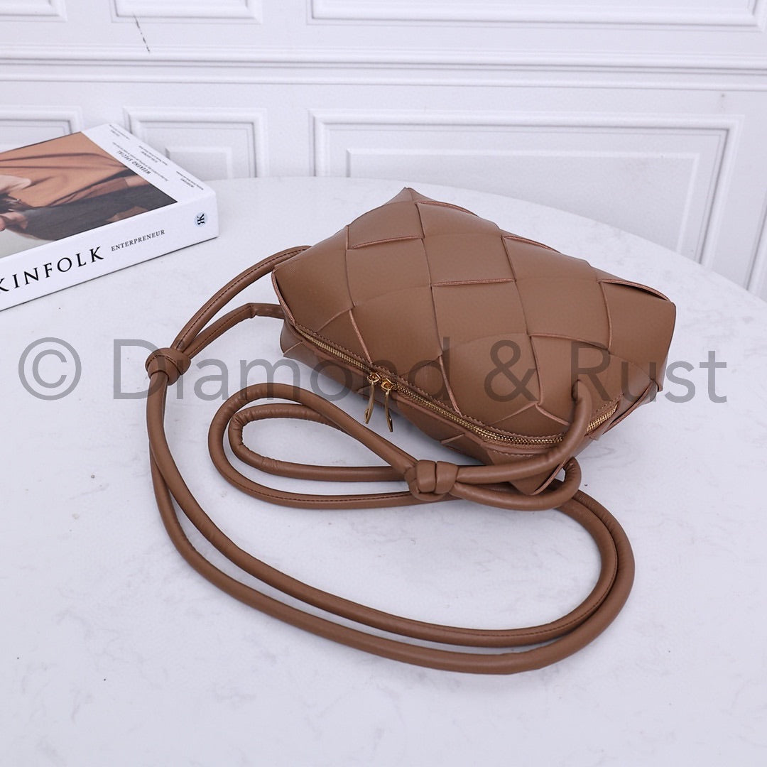 Medium Loop Camera Bag #2240-1 Caramel