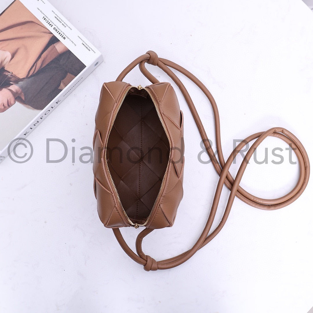 Medium Loop Camera Bag #2240-1 Caramel