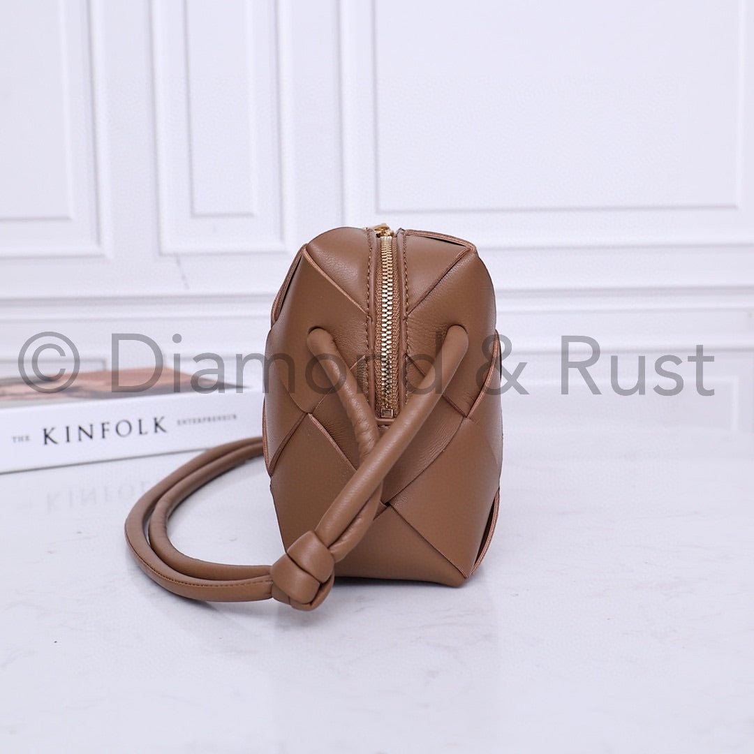 Medium Loop Camera Bag #2240-1 Caramel