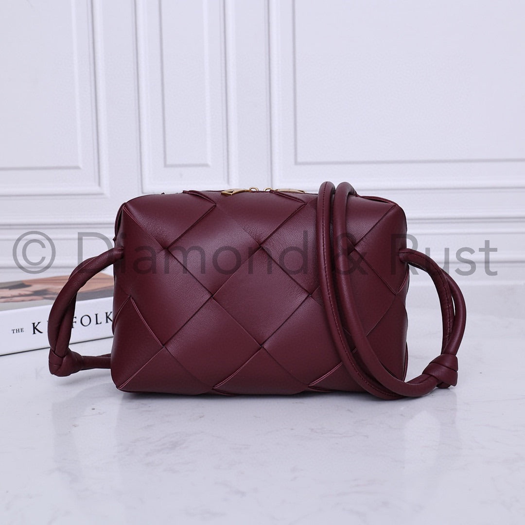 Medium Loop Camera Bag #2240-1 Wine