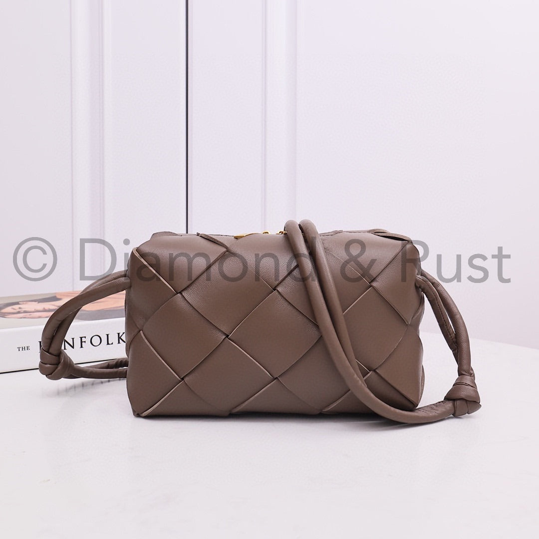 Medium Loop Camera Bag #2240-1 Taupe