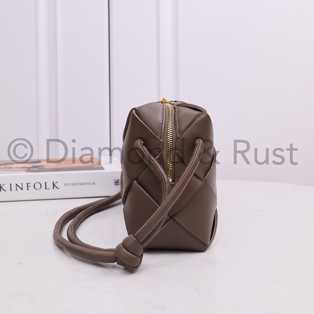 Medium Loop Camera Bag #2240-1 Taupe