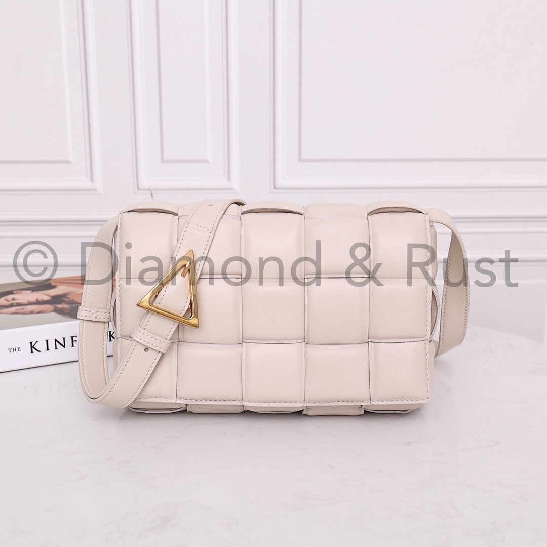 Padded Cassette Bag #6630A Chalk White-ST