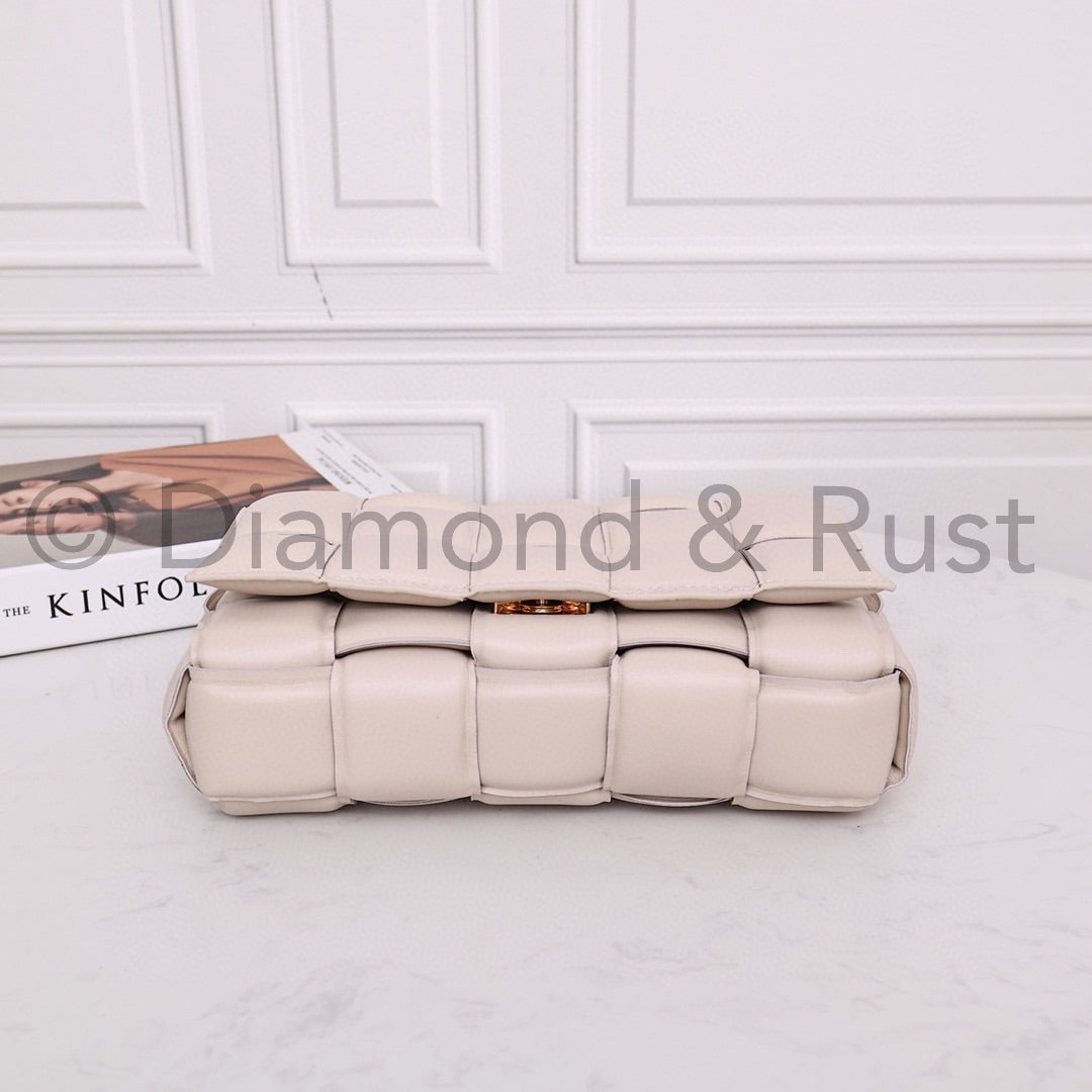 Padded Cassette Bag #6630A Chalk White-ST