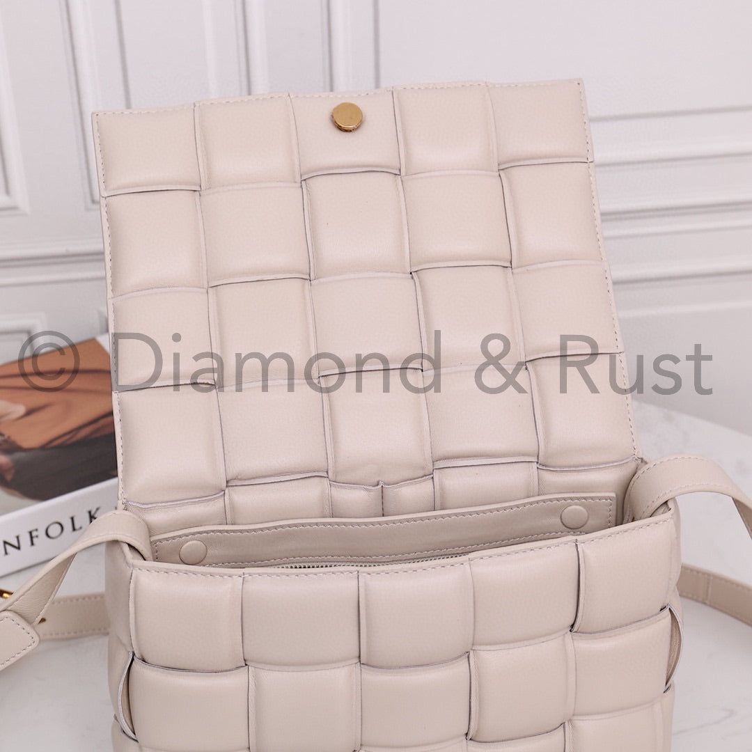 Padded Cassette Bag #6630A Chalk White-ST