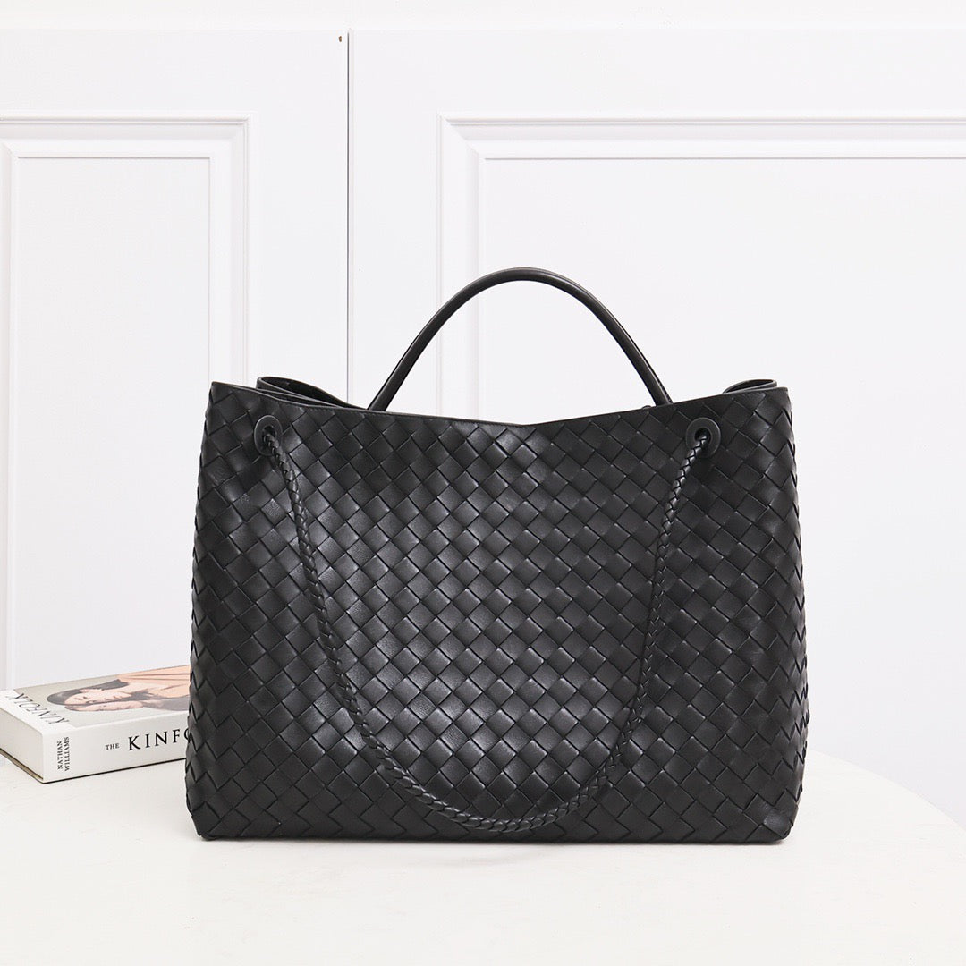 Large Andiamo Bag #2277 Black Silver