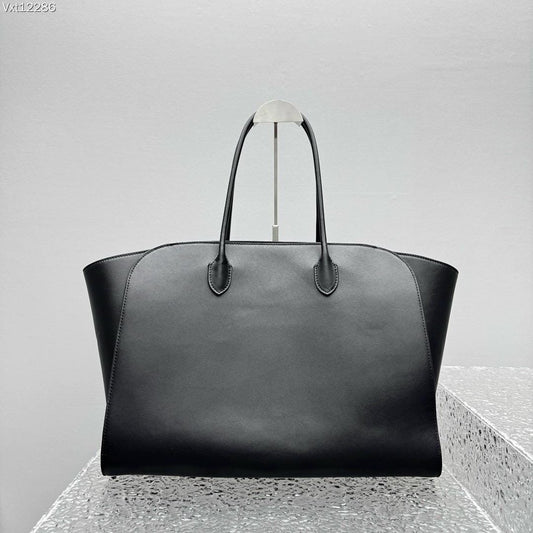 Genuine Leather Tote Bag Marlo 17 – Black Smooth Napa Leather