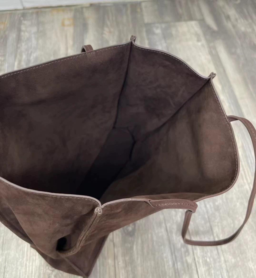 Lambskin To Go Tote – Lightweight Minimalist Shoulder & Handbag Brown