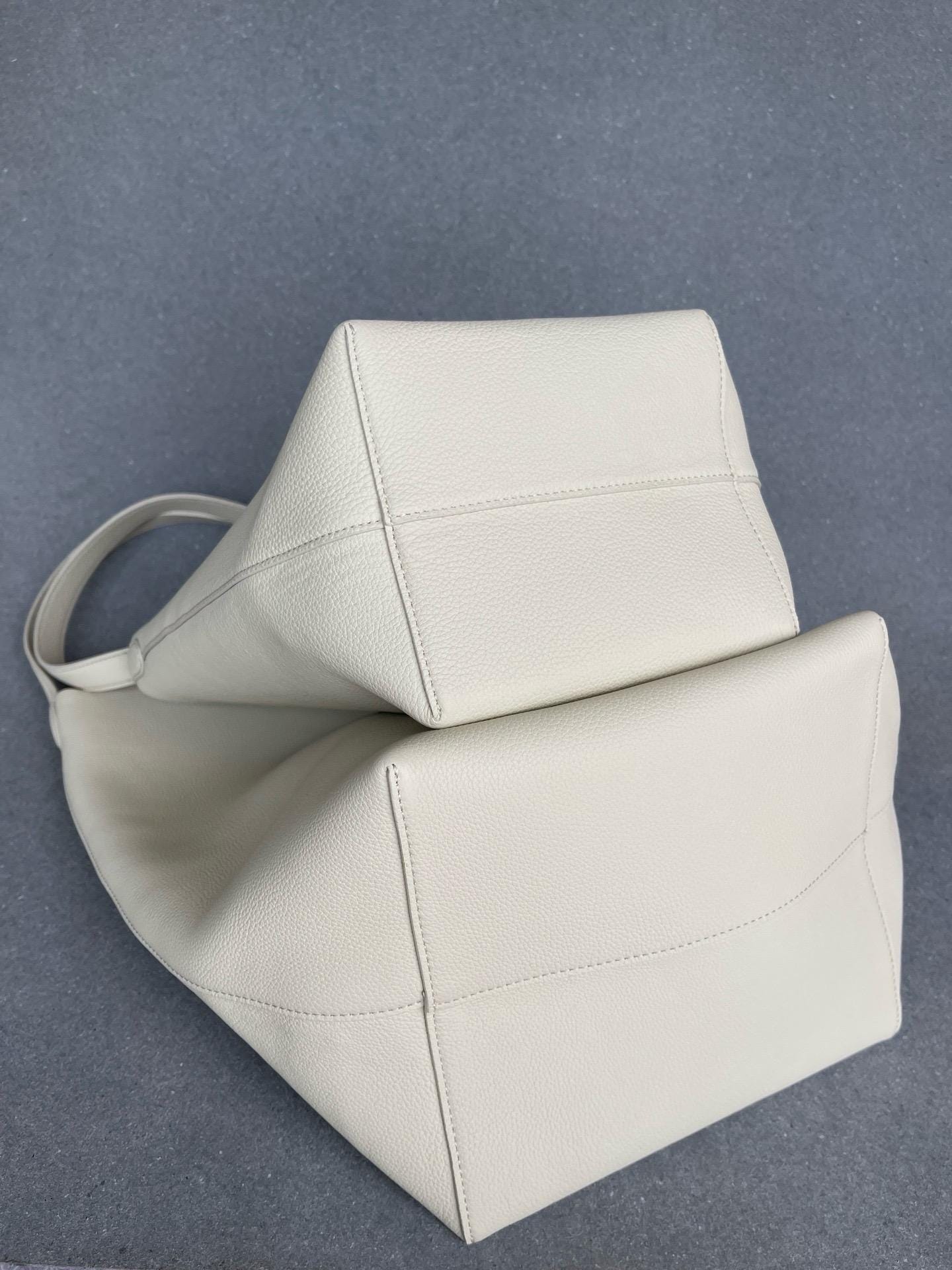Genuine TOGO Leather Bucket Bag Large