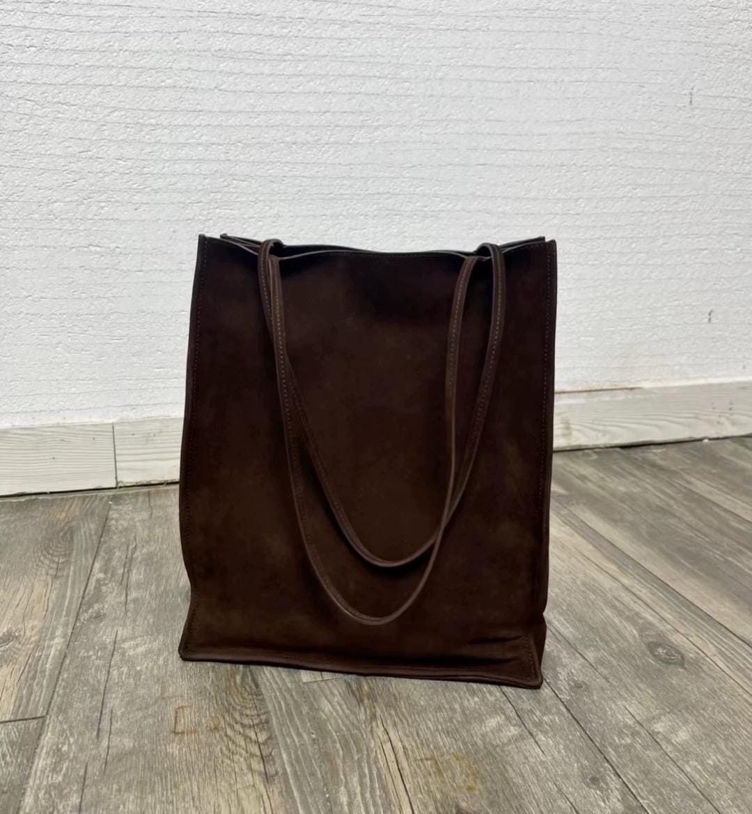 Lambskin To Go Tote – Lightweight Minimalist Shoulder & Handbag Brown