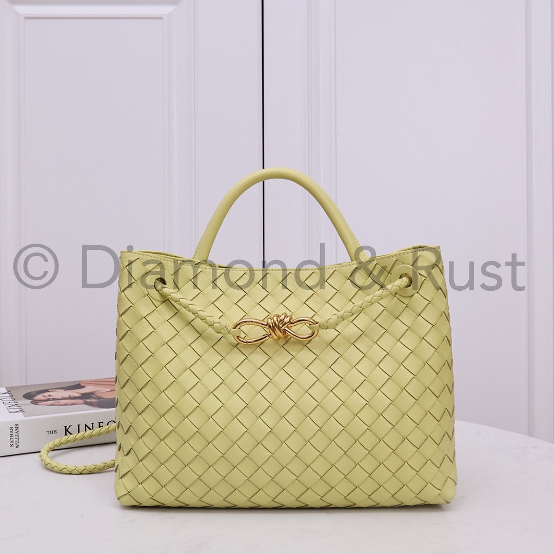 Medium Andiamo Bag #2261-1 Ice Cream