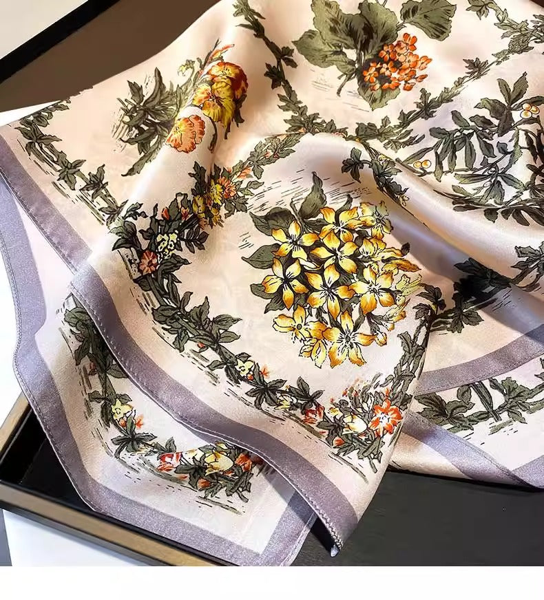 Pure Mulberry Silk Scarf – Lightweight 12 Momme Crepe, 70cm Square (Copy)